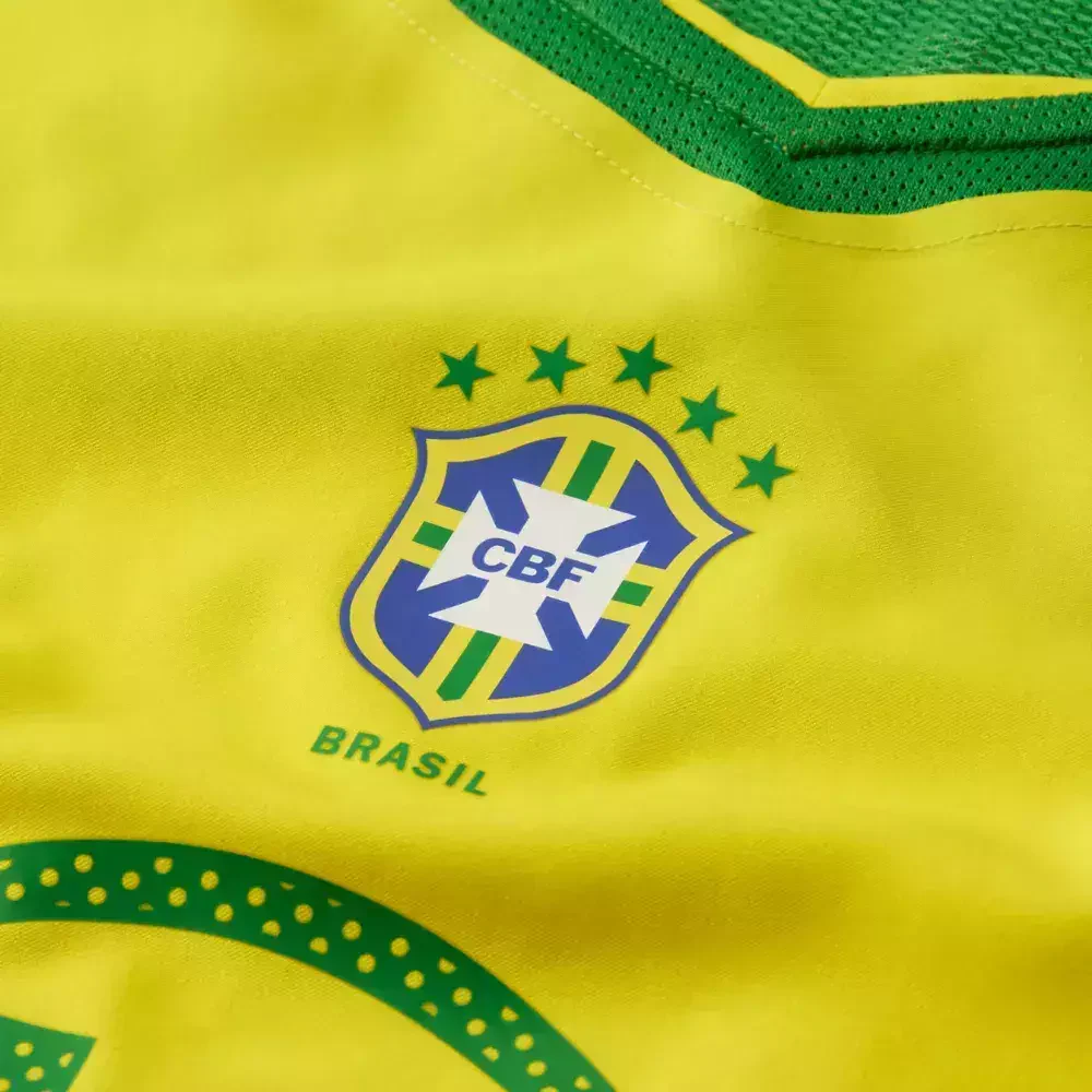 Camisa Seleção Brasileira Retrô 2004/05 Ronaldinho N° 10 Total 90